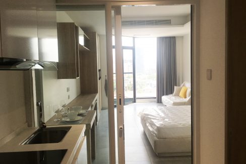 Brand New Luxury One Bedroom Condominium for Rent in Tonle Bassac (10)
