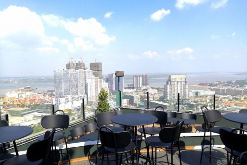 Brand New Luxury One Bedroom Condominium for Rent in Tonle Bassac (17)