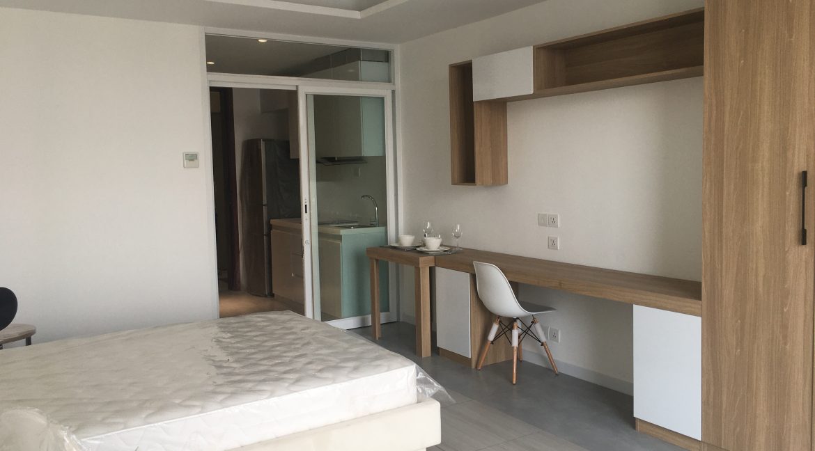 Brand New Luxury One Bedroom Condominium for Rent in Tonle Bassac (3)