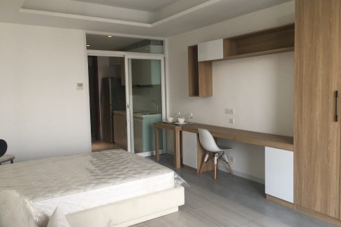 Brand New Luxury One Bedroom Condominium for Rent in Tonle Bassac (3)