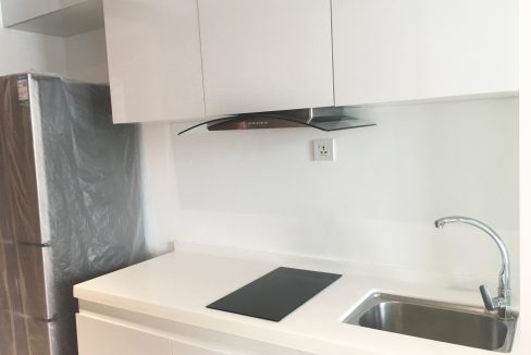 Brand New Luxury One Bedroom Condominium for Rent in Tonle Bassac (6)