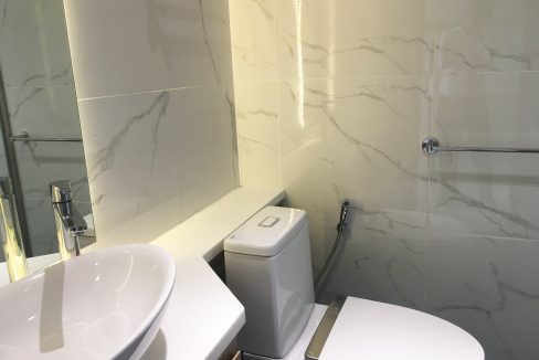 Brand New Luxury One Bedroom Condominium for Rent in Tonle Bassac (8)
