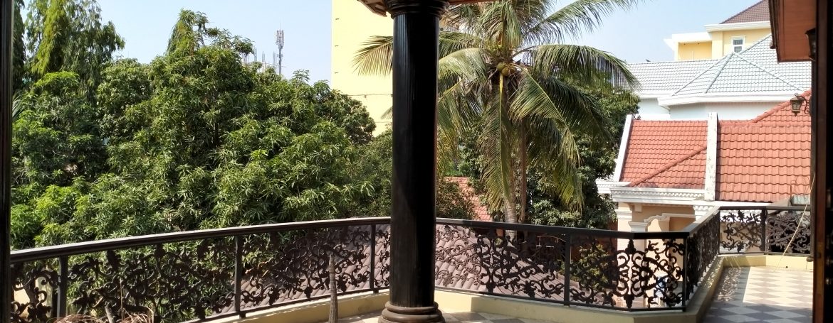 Five Bedrooms Villa in the Residential Area for rent in Toul Kork (14)
