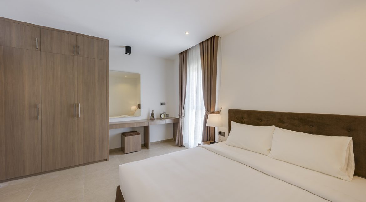 Gym & Swimming pool 3 bedrooms Apartment for Rent in BKK2 (12)