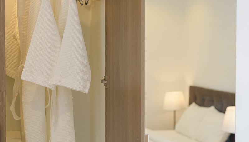 Gym & Swimming pool 3 bedrooms Apartment for Rent in BKK2 (16)