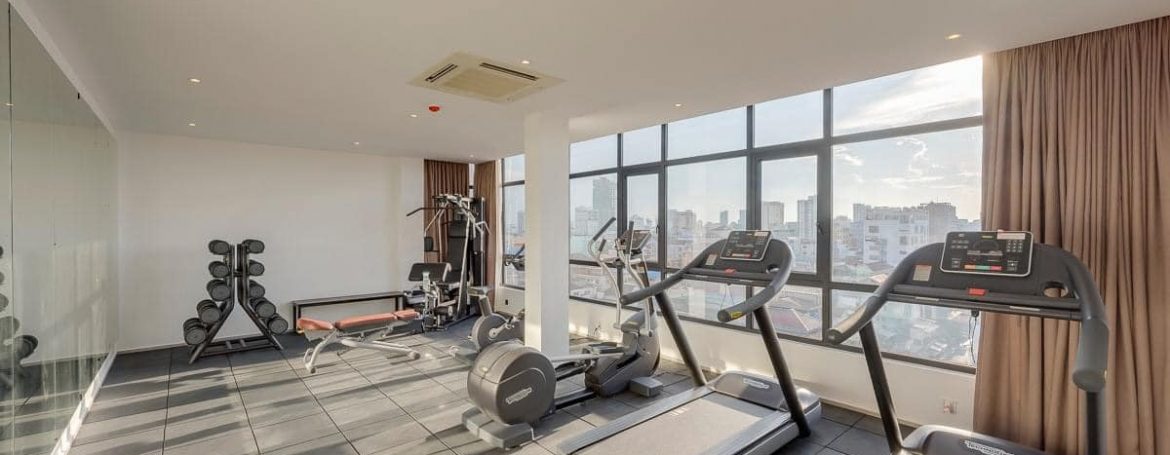 Gym & Swimming pool 3 bedrooms Apartment for Rent in BKK2 (2)