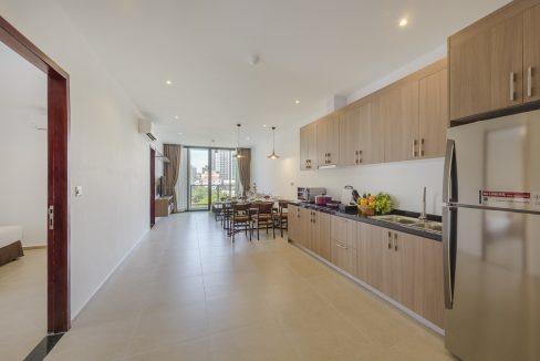 Gym & Swimming pool 3 bedrooms Apartment for Rent in BKK2 (3)