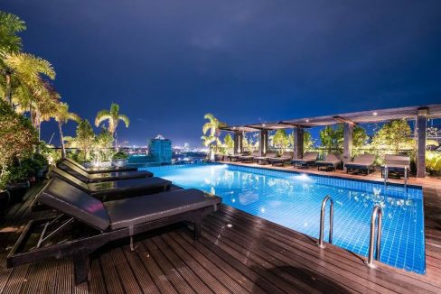 Pool and Gym One Bedroom Apartment for Rent in Tonle Bassac (1)