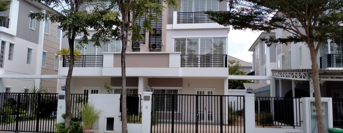 Twin Villa for Sale in Borey Peng Huoth along National Road 1 (1)