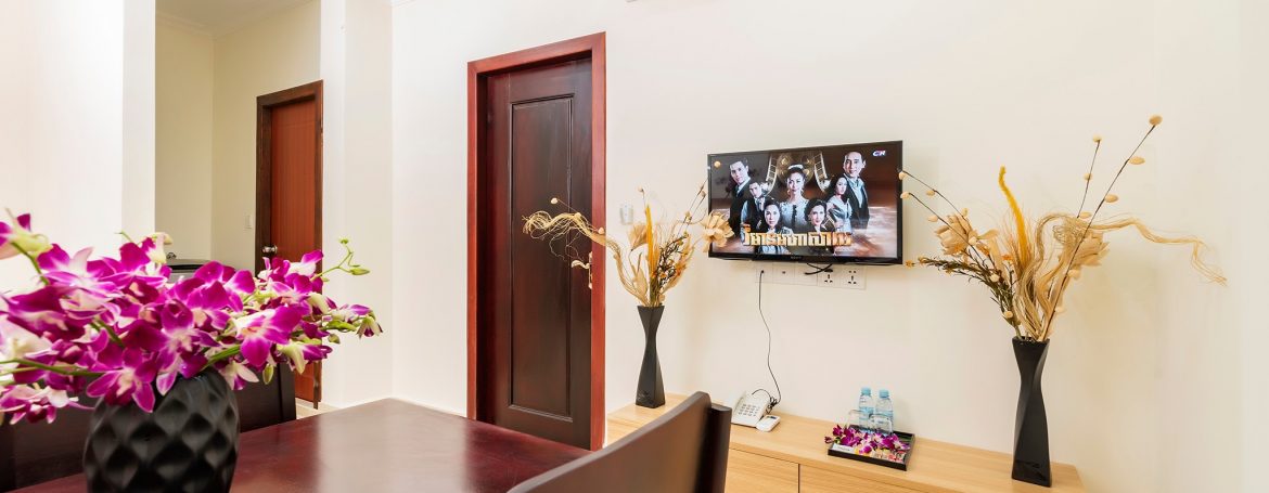 Comfortable 2 Bedroom Apartment for Rent in Toul Tom Pong I Area (7)
