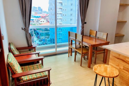 Comfortable 2 Bedrooms Apartment for Rent in Beoung Trabek Area (4)
