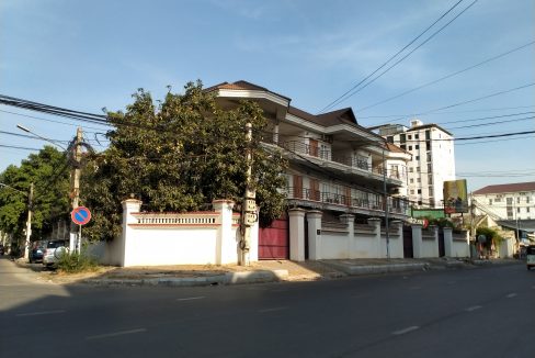 Corner Building for Sale in Toul Kork, Near Indradevi High School (1)