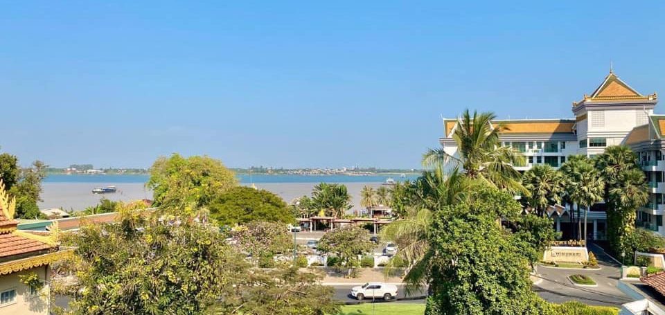 Two Bedrooms Great Design Apartment for Rent in Daun Penh near Royal Palace (15)