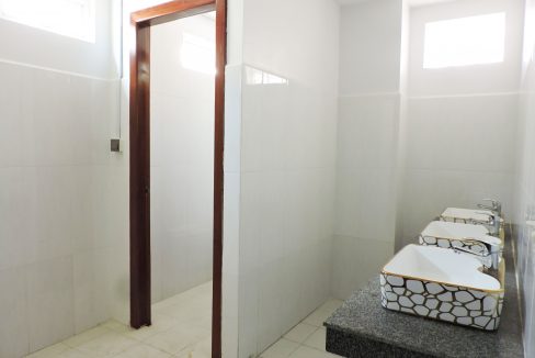 Whole Building for Rent in Toul Tom Pong, Near Russian Market (8)