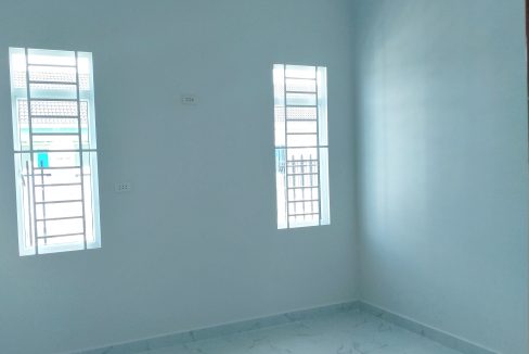 Brand New 3 Bedrooms Villa for Sale in Battambang (11)