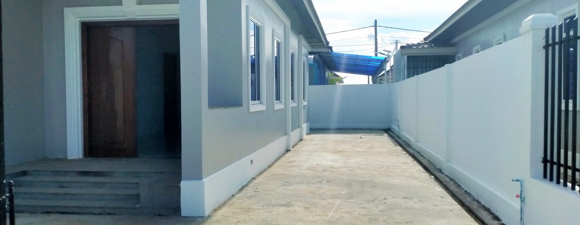 Brand New 3 Bedrooms Villa for Sale in Battambang (5)