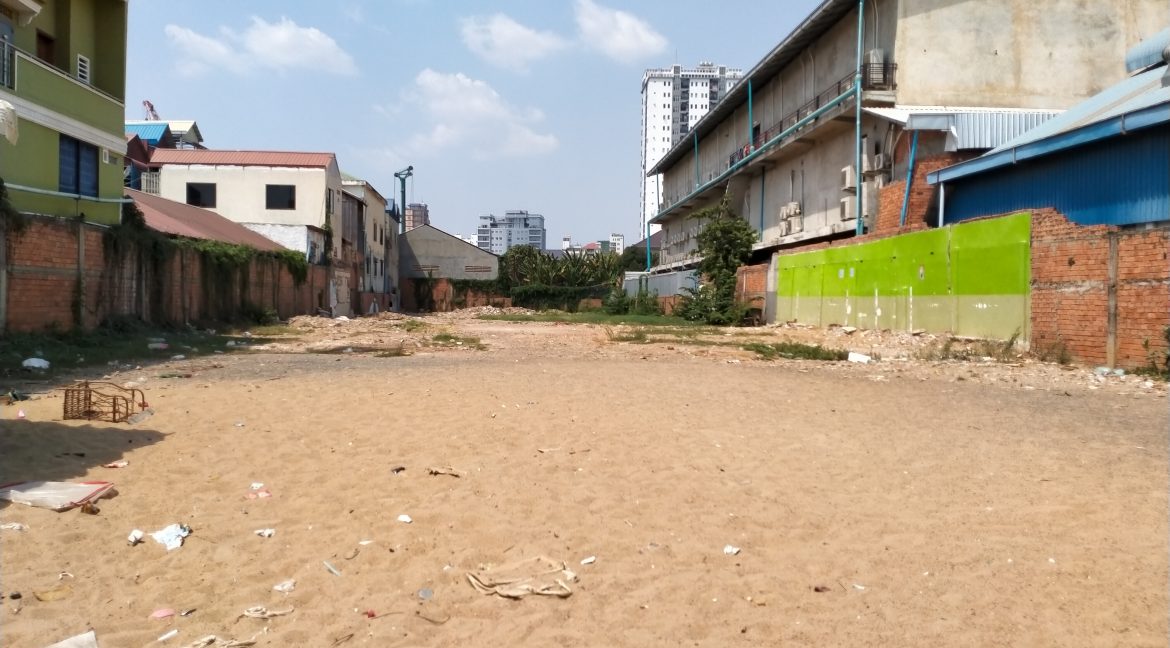 Good Location Land for Rent in Toul Tom Pong Area (3)