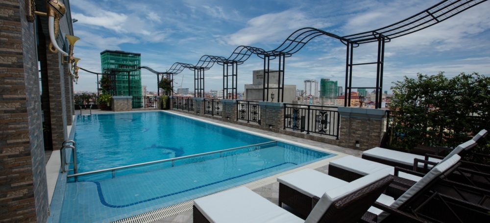 Gym & Pool Two Bedrooms Apartment for Rent in Phsar Daeum Thkov (1)