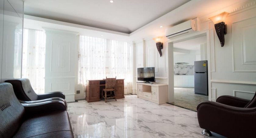 Gym & Pool Two Bedrooms Apartment for Rent in Phsar Daeum Thkov (2)