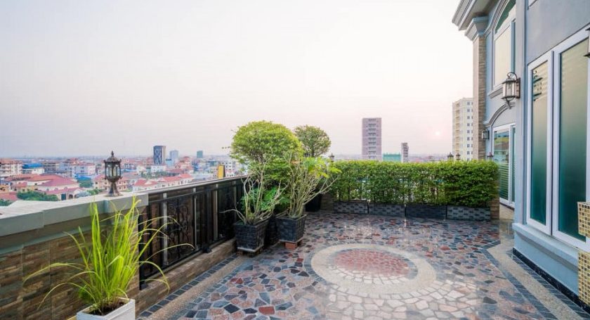 Gym & Pool Two Bedrooms Apartment for Rent in Phsar Daeum Thkov (5)