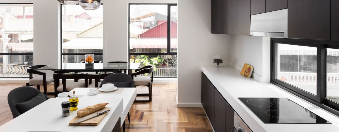 Modern Living Three Bedrooms Apartment for rent in Tonle Bassac Area (2)