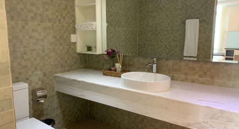 One Bedroom Apartment Located on the Main Road for Rent in BKK1 (10)