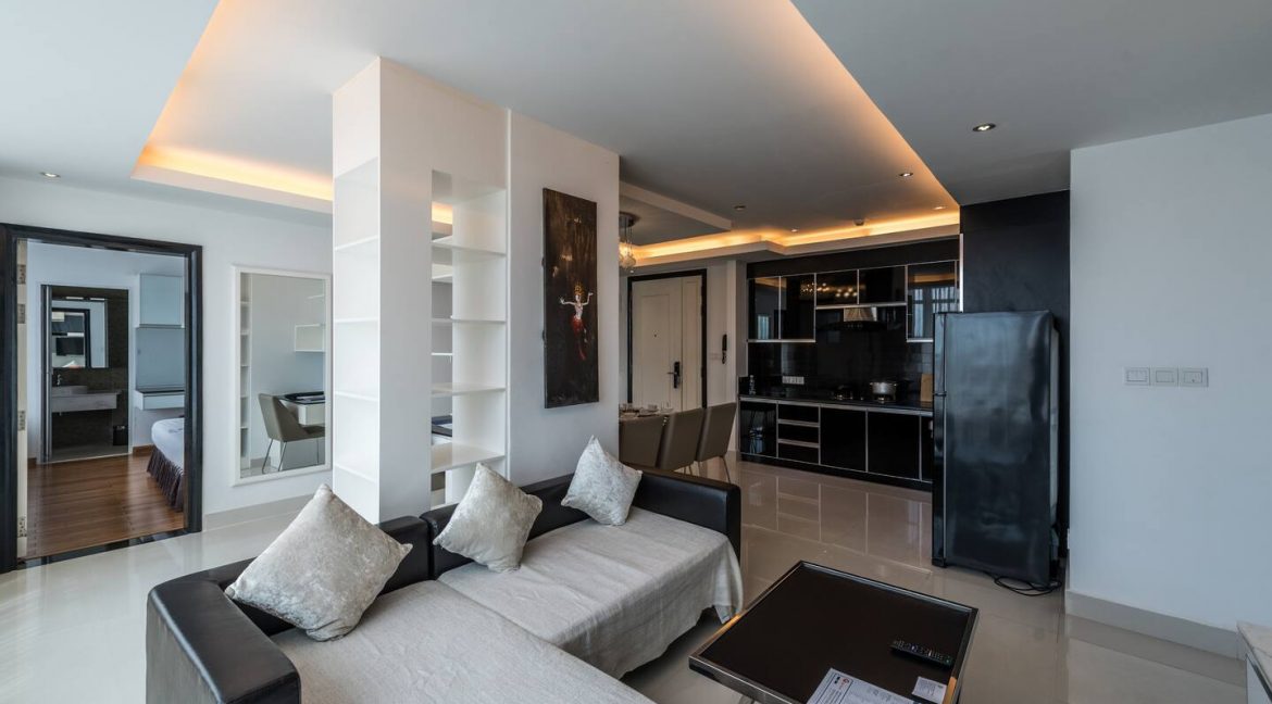 One Bedroom Apartment Located on the Main Road for Rent in BKK1 (3)