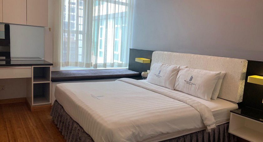 One Bedroom Apartment Located on the Main Road for Rent in BKK1 (9)