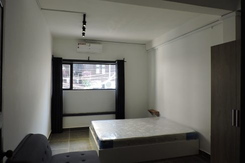 One Bedrooms Apartment for Rent in Daun Penh near Royal Palace (7)