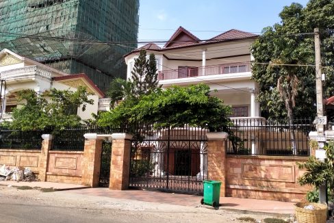 Spacious Seven Bedrooms Villa for Rent in Toul Kork Area