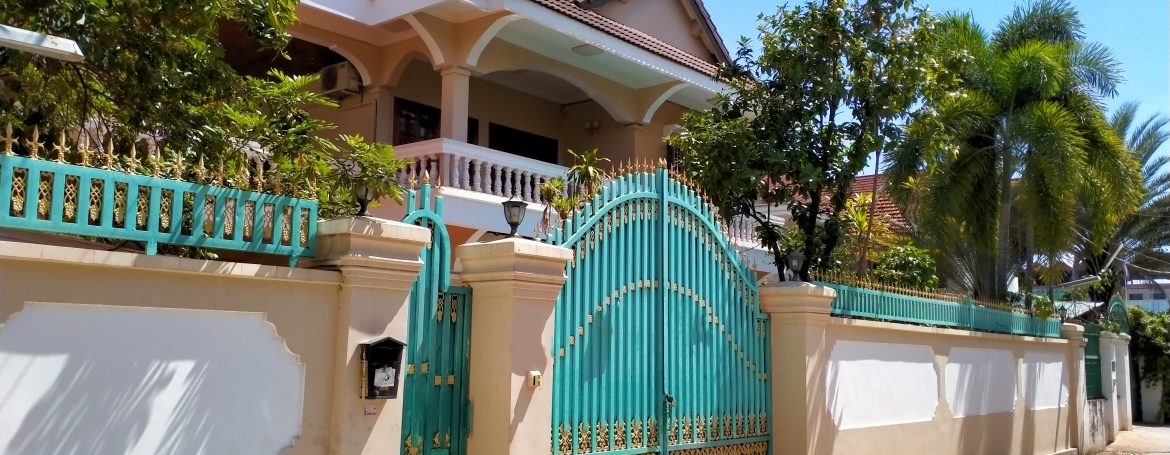 Swimming Pool Villa for Rent in Tonle Bassac (1)