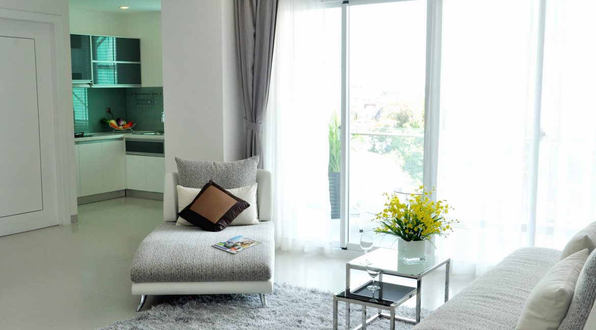 Swimming Pool and Gym Two Bedrooms Apartment for Rent in BKK1 (11)