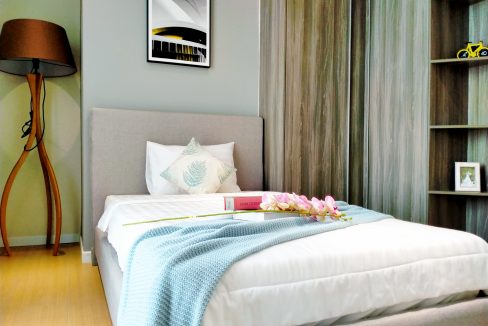 Three Bedrooms Luxury Condo for Sale in Tonle Bassac (7)