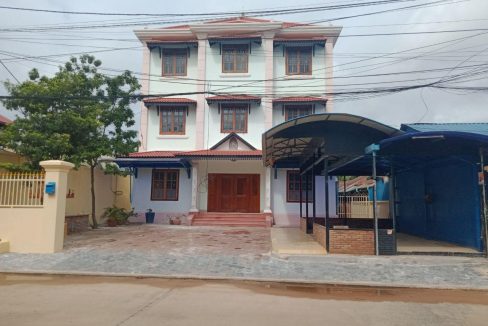 Good House for Rent as Office near Sala Kamreuk Krong Siem Reap