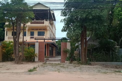 House for Sale along Thor Meas Road Krong Siem Reap