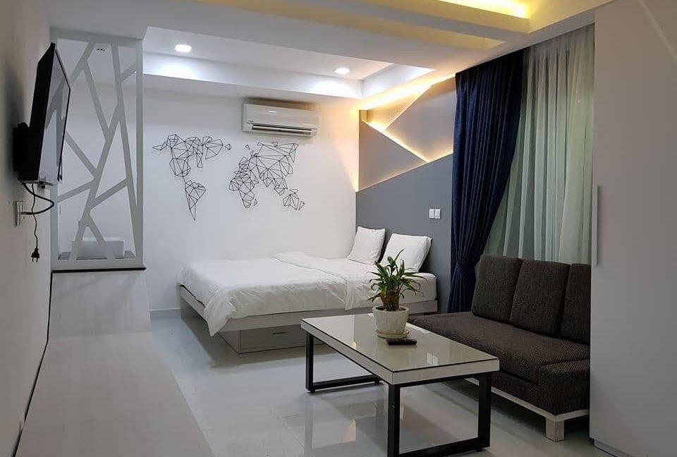 Studio Apartment for Rent in Toul Tom Pung is available now (1)