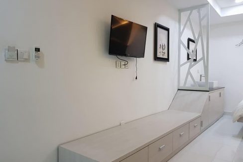 Studio Apartment for Rent in Toul Tom Pung is available now (3)