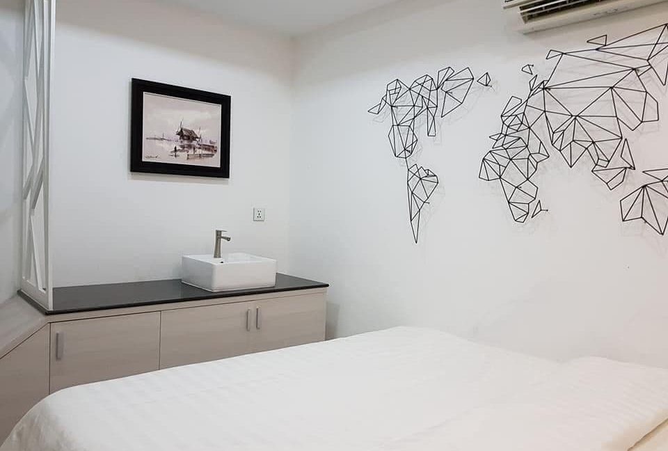 Studio Apartment for Rent in Toul Tom Pung is available now (4)