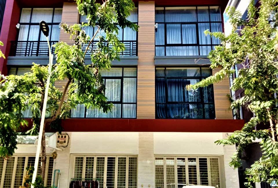 Shophouse for Sale at Borey PH (1)