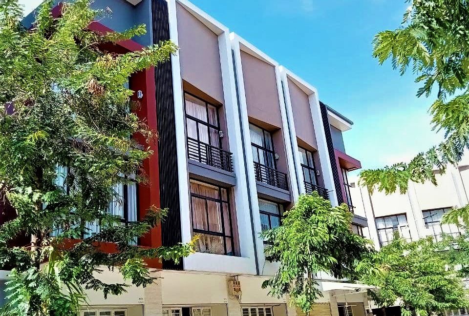 Shophouse for Sale at PH (2)