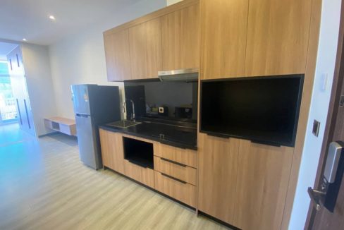 Swimming Pool Gym Apartment for Rent in Toul Svay Prey (11)