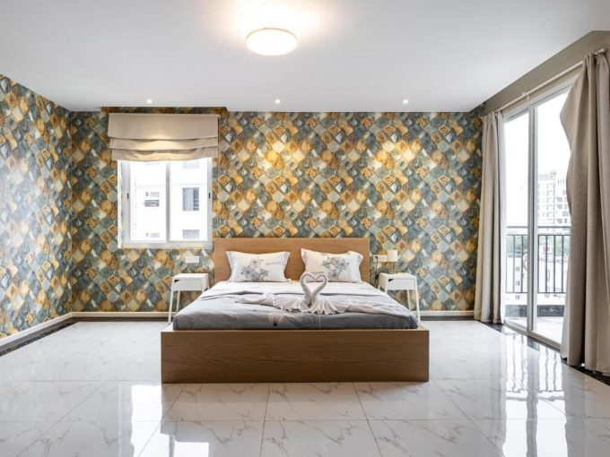 Very Nice Master Bedroom Apartment for rent in BKK1 (1)