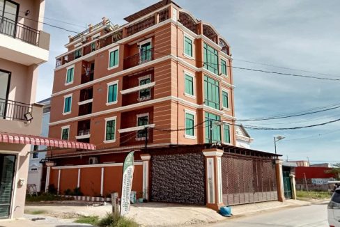 Whole Building for Rent in Por Senchey (1)