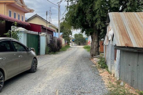 Downtown Location Land for sale in Chaom Chao (2)