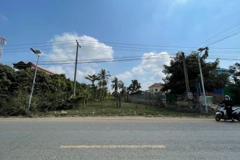 Good Area Land for Sale near Kompongdor Svaychroum (2)