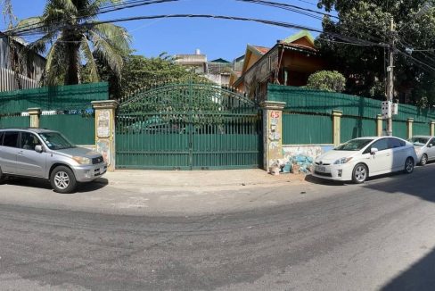 Huge Land for Sale in Toul Tumpung area (2)