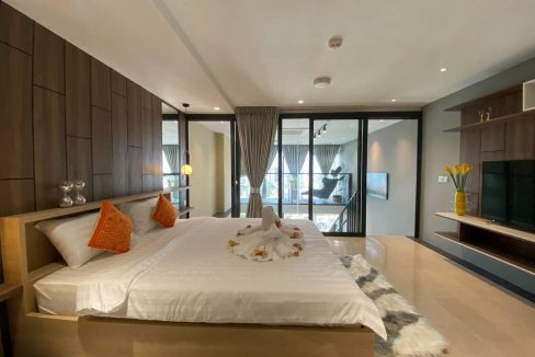 Modern Lifestyle 1 Bedroom Duplex Condominium for Sale in front of AEON Mall 1, Tonle Bassac (2)