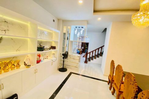 Beautifully Twin Villa for Urgent Sale Nearly by Aeon 2 Market (10)