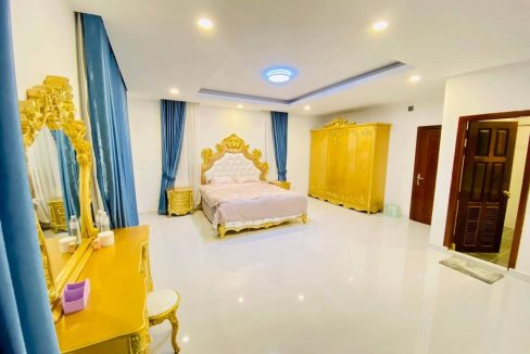 Beautifully Twin Villa for Urgent Sale Nearly by Aeon 2 Market (5)