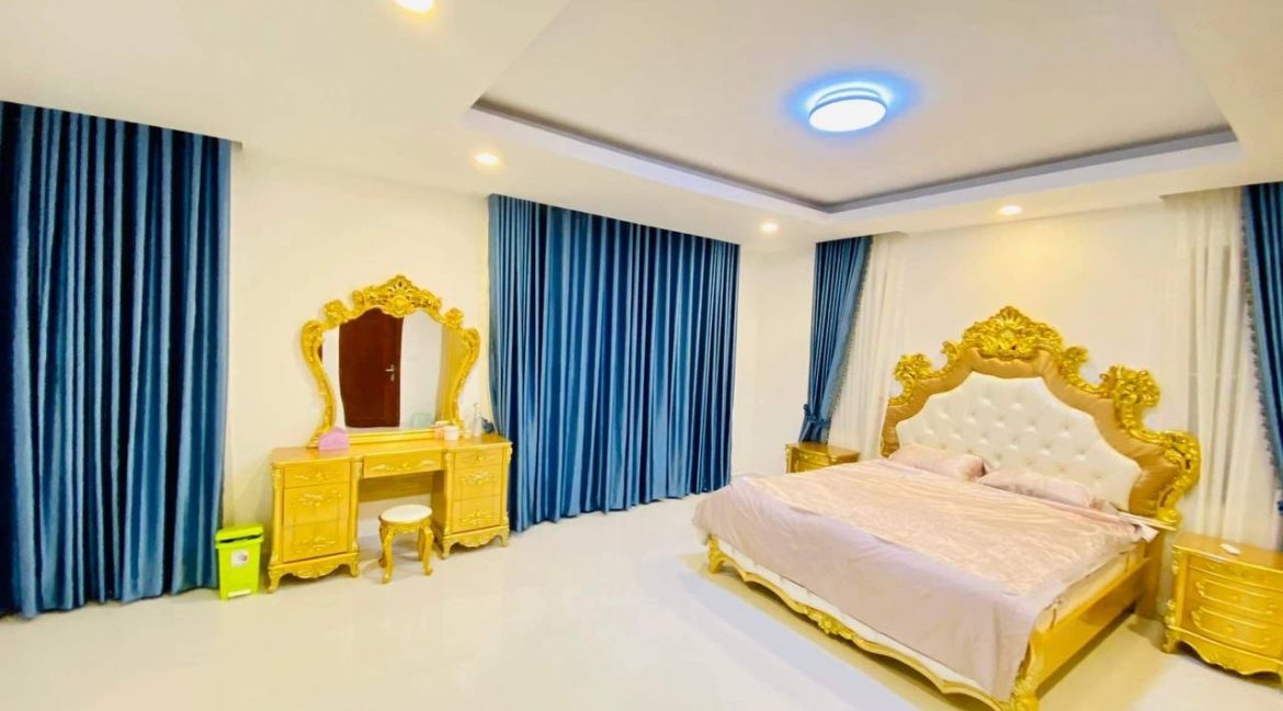 Beautifully Twin Villa for Urgent Sale Nearly by Aeon 2 Market (6)